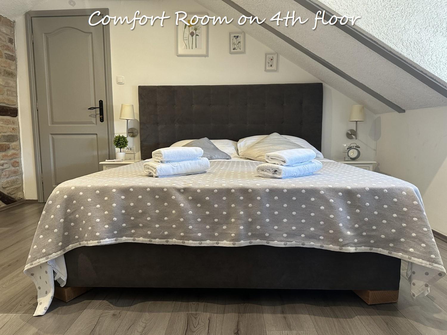 XIV Century Rooms Kastela Luaran gambar